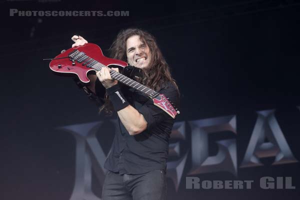 MEGADETH - 2016-06-12 - PARIS - Hippodrome de Longchamp - Stage 2 - Pedro Henrique Loureiro